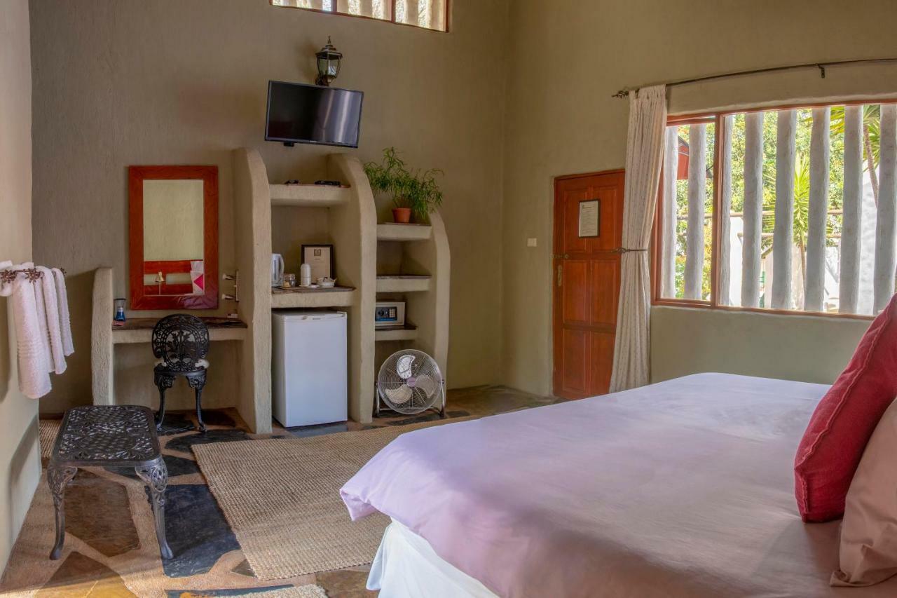 By Bush Telegraph Lodge Johannesburg Dış mekan fotoğraf