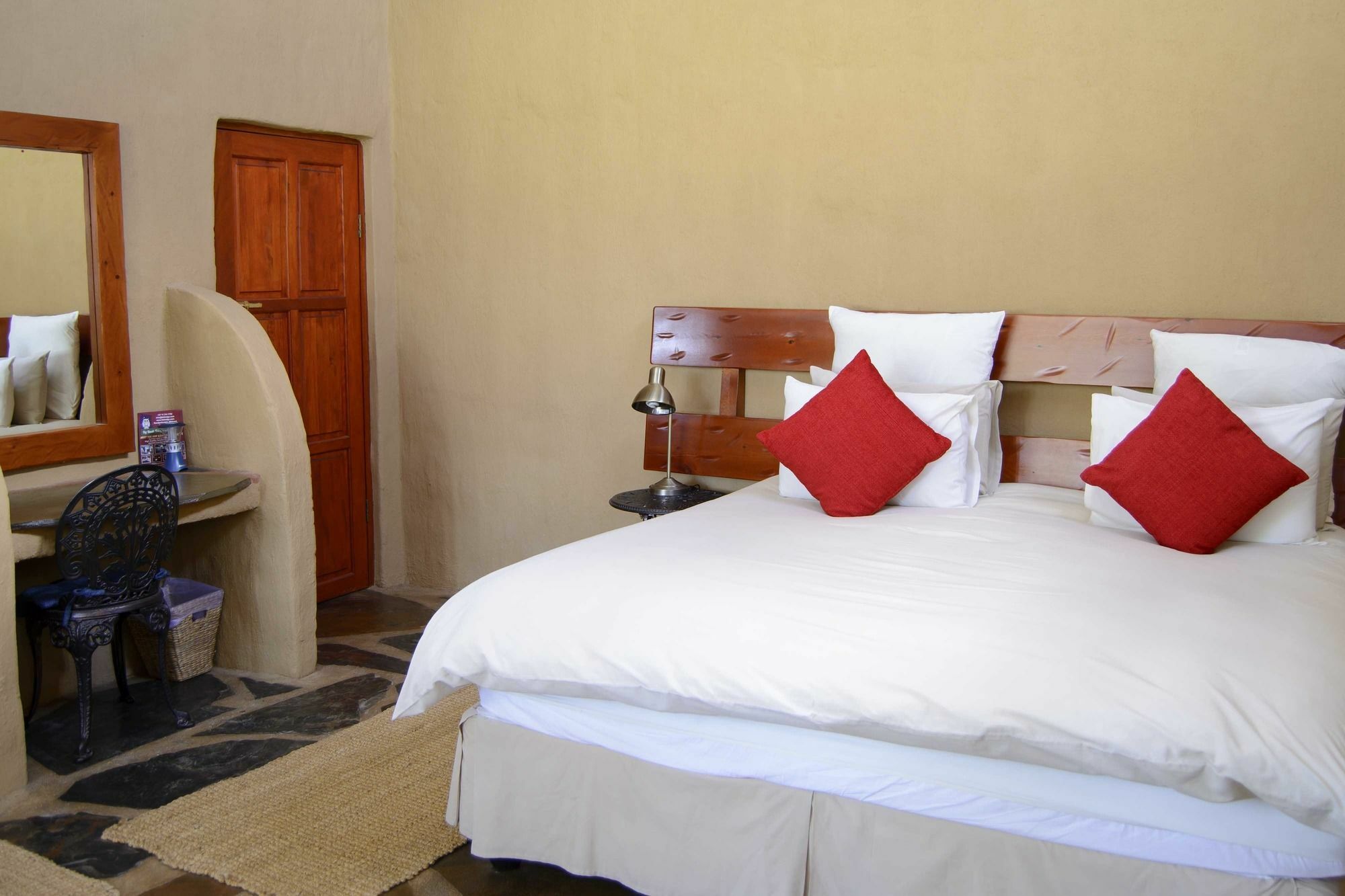 By Bush Telegraph Lodge Johannesburg Dış mekan fotoğraf