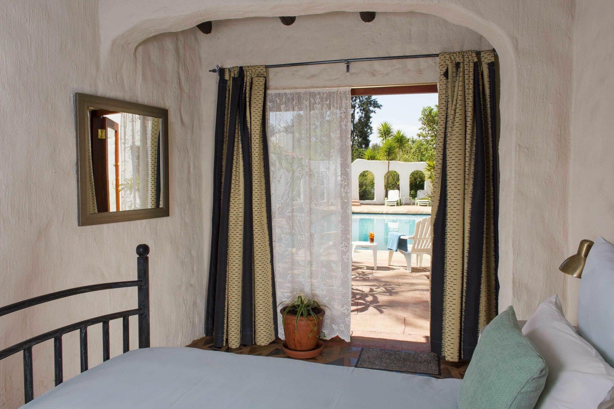By Bush Telegraph Lodge Johannesburg Dış mekan fotoğraf
