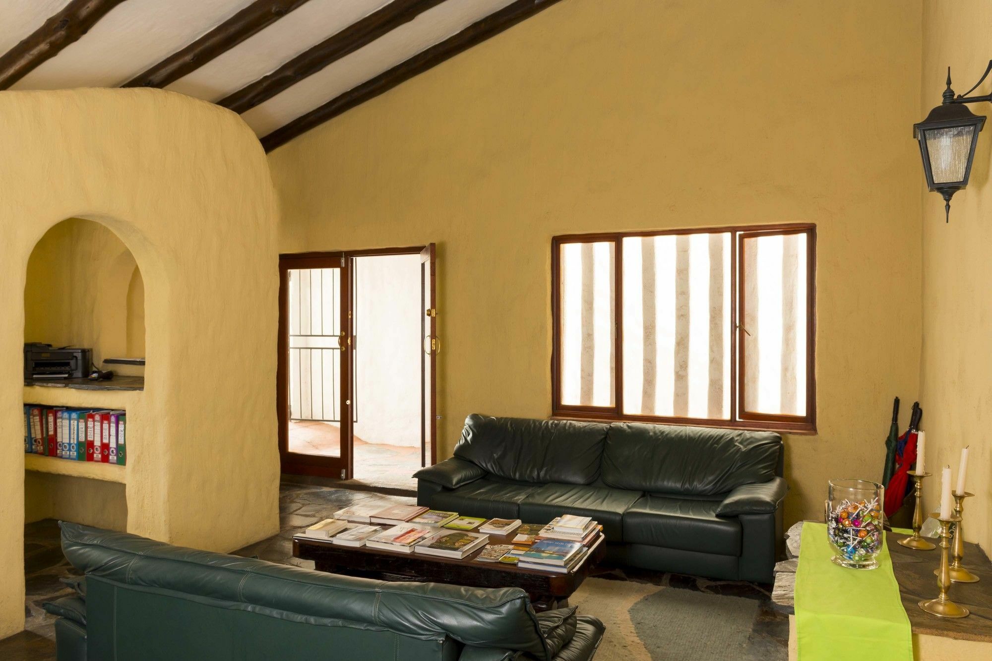 By Bush Telegraph Lodge Johannesburg Dış mekan fotoğraf